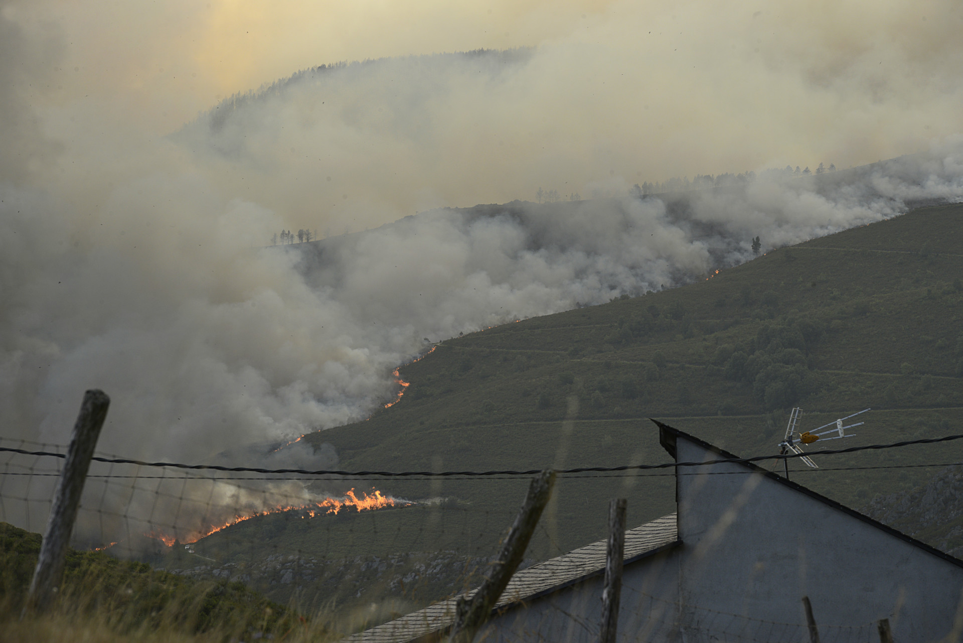 Casi Hect Reas Quemadas En Los Incendios En Galicia En Lo Que Va