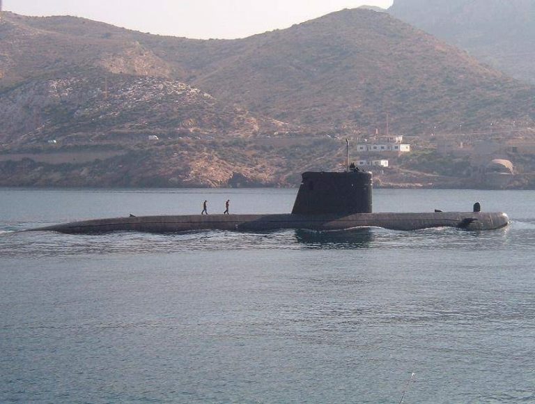 ¿Qué oculta el narcosubmarino hundido en la ría de Aldán?