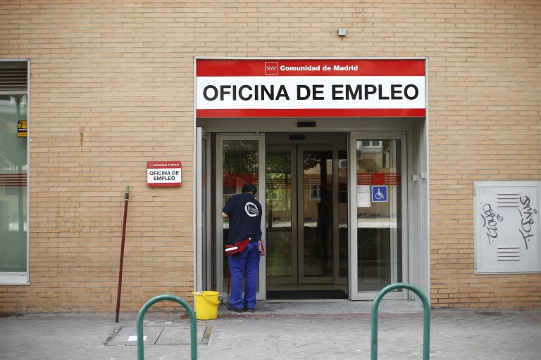 La oferta de empleo baja un 56,5% en Galicia en el estado de alarma, aunque es la segunda menor caída del país