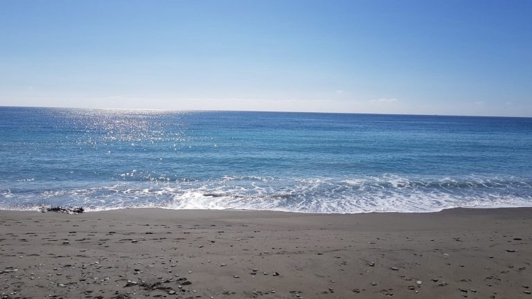 La playa del Matadero de A Coruña estará cerrada este viernes por labores de higienización y trabajos en el arenal