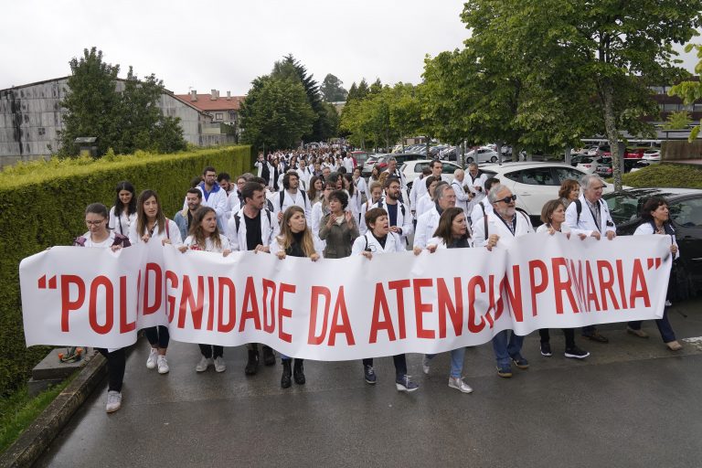Trabajadores del Sergas piden reforzar la Atención Primaria «de una vez por todas»