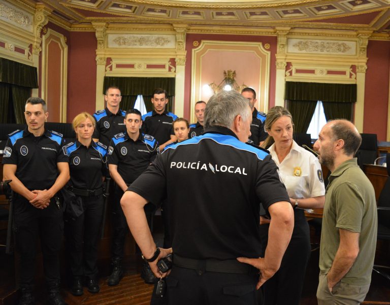 El PP de Vigo denuncia que 24 nuevos Policías Locales prestan servicio sin haber tomado posesión de su plaza