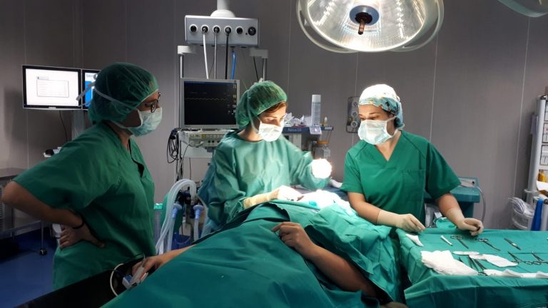 Un 26% de los partos en Galicia en 2018 fueron por cesárea, un 10% más que lo recomendado