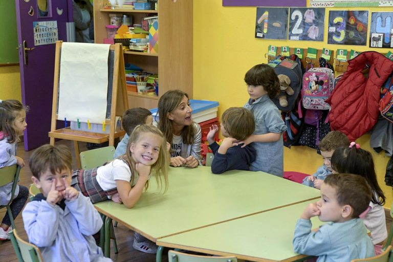 Cinco centros escolares participarán en un intercambio de buenas prácticas educativas fuera de Galicia