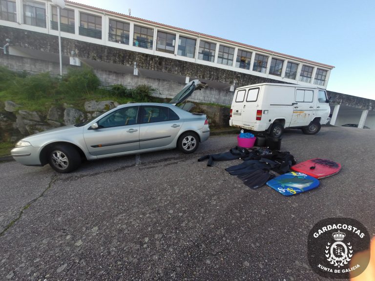 Pesca.- Decomisan casi 50 kilos de percebe a un grupo de furtivistas en Baiona (Pontevedra)