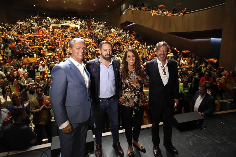 AM.- Abascal critica la «urgencia» del PSOE por «desenterrar un muerto» cuando hay «un golpe de Estado vivo» en Cataluña