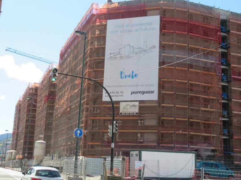 La construcción de viviendas aumenta un 23% en julio en Galicia
