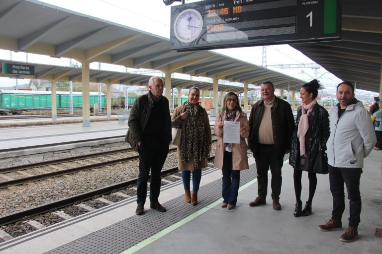 10N.- El PP acusa a Sánchez de querer que «en Galicia haya trenes más viejos» y le exige «dejar de mentir» sobre el AVE