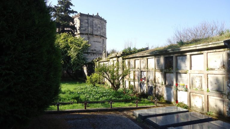 Santiago acondicionará el cementerio de la orden franciscana para abrirlo al público