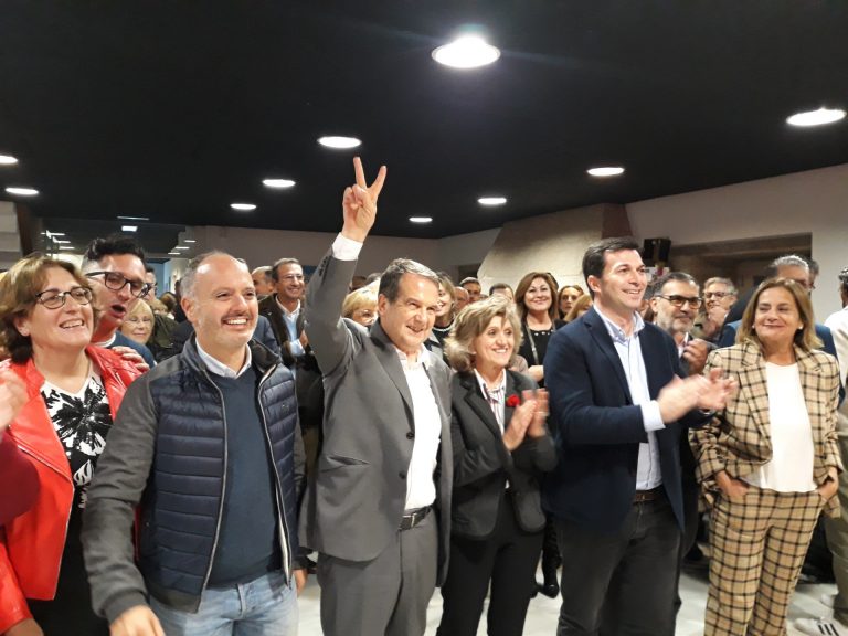 10N.- La ministra de Sanidad pide el voto para parar «la amenaza para la democracia» que suponen «las tres derechas»