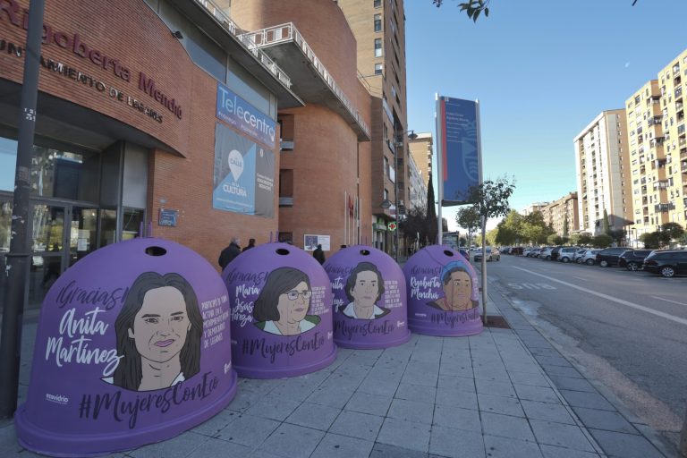 Rosalía de Castro y Emilia Pardo Bazán, entre las 20 mujeres destacadas que aparecerán en contenedores de Ecovidrio