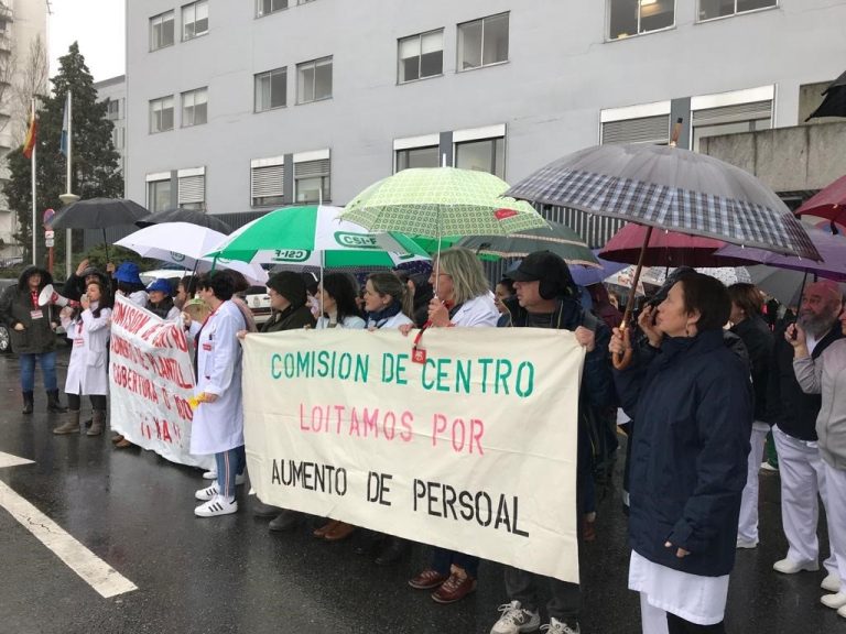 Denuncian una situación de «colapso» en las urgencias del Hospital Universitario de A Coruña