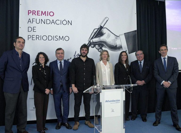 El ourensano Roberto Fernández donará los derechos de la novela ganadora del Premio Blanco Amor a iniciativas solidarias