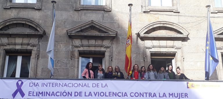 La subdelegada del Gobierno aboga por «la unidad de actuación» con las asociaciones en la lucha por la igualdad