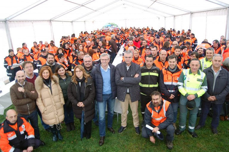 Rueda destaca la labor de las agrupaciones de Protección Civil en situaciones de emergencia