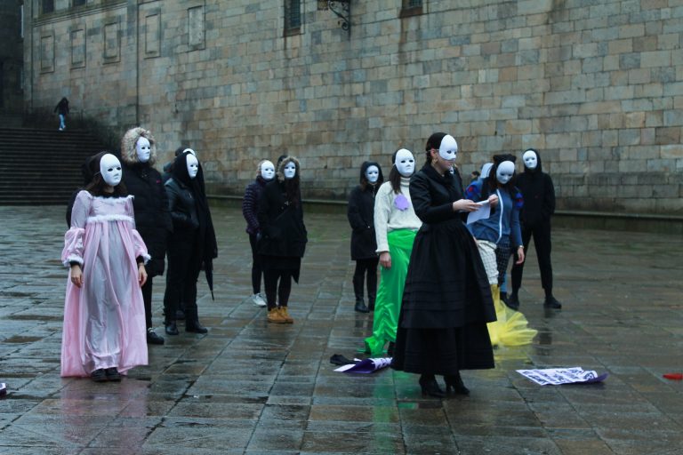 Las princesas Disney se suman al Día Internacional Contra la Violencia de Género en Santiago de Compostela