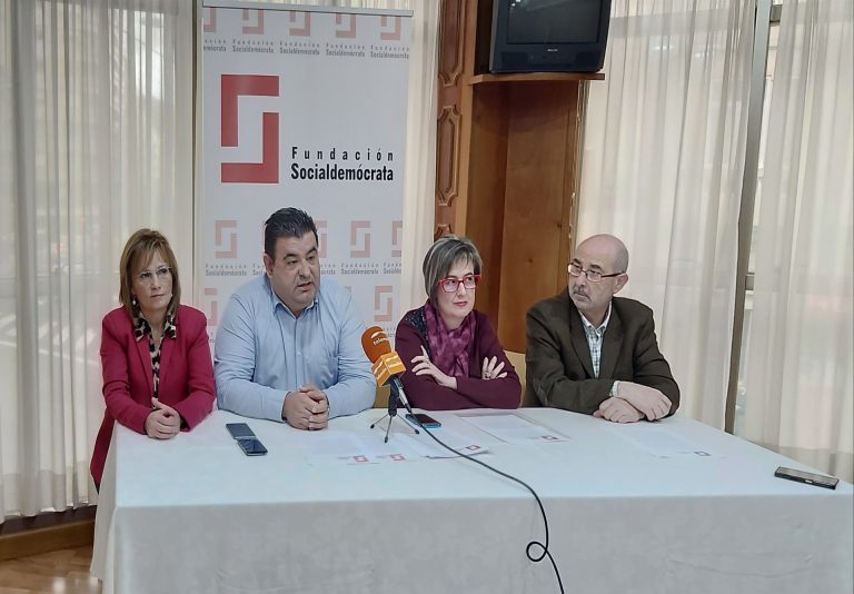 Antonio Miguel Carmona presidirá el próximo domingo la presentación de la Fundación Socialdemócrata en Ourense