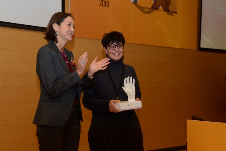 La ‘zoqueira’ gallega Elena Ferro gana el Premio Nacional de Artesanía