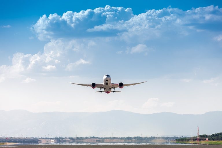 Un avión de largo recorrido de Iberia llevará un vinilo con la imagen del Xacobeo 2021
