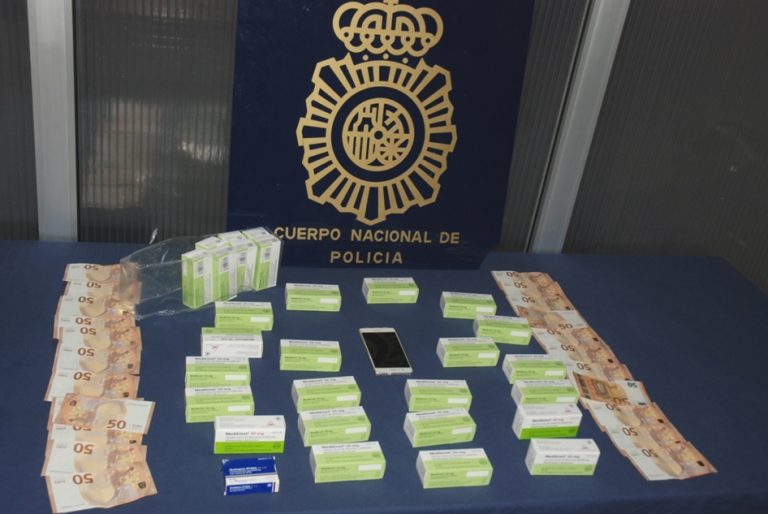 Detenido en A Coruña el empleado de una empresa de productos farmacéuticos por el robo de fármacos