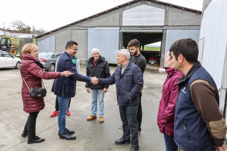 Rural.- El sector lácteo de vacuno ingresa más de 730 millones hasta octubre en Galicia, un 3% más que en 2018