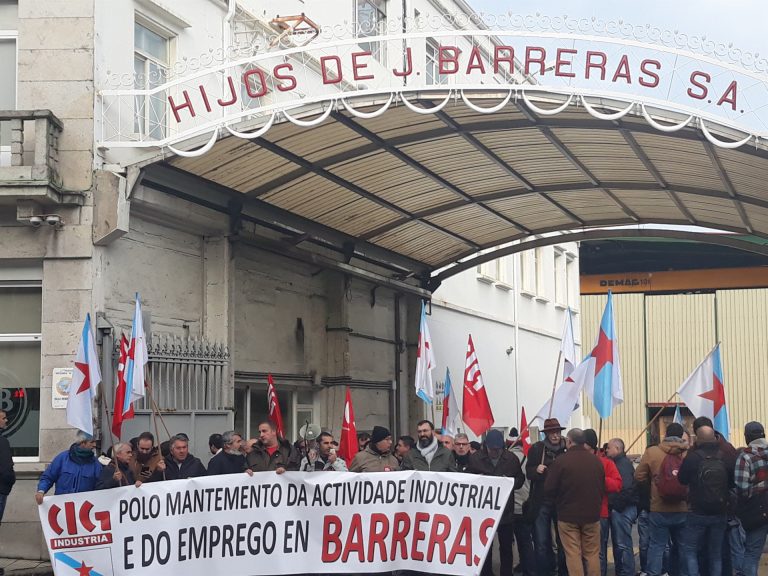 Sindicatos censuran la «precariedad» y que el sector industrial «ya no es capaz de tirar del empleo» en Galicia