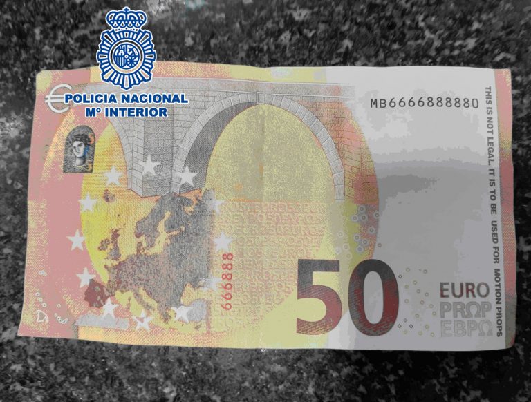 Detenidas dos personas en Ferrol por usar billetes falsos de 50 euros en establecimientos hosteleros