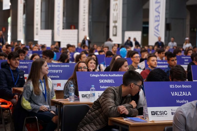 Más de 1.300 jóvenes gallegos compiten por ser los mejores emprendedores de toda España