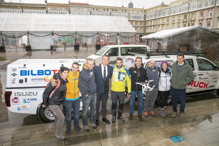 Una expedición de alpinismo partirá de A Coruña con material solidario para zonas rurales de las montañas de Karakorum