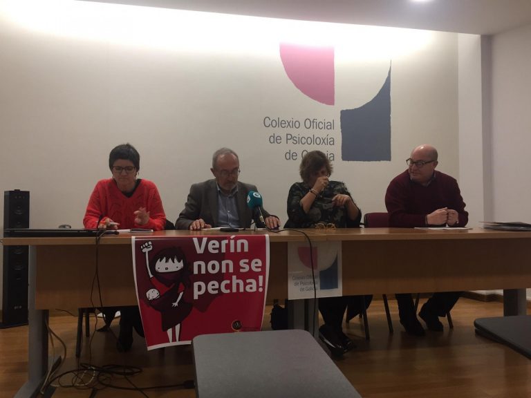 Colectivos en defensa de la sanidad pública advierten a Feijóo que él es «el culpable» de que no haya pediatras