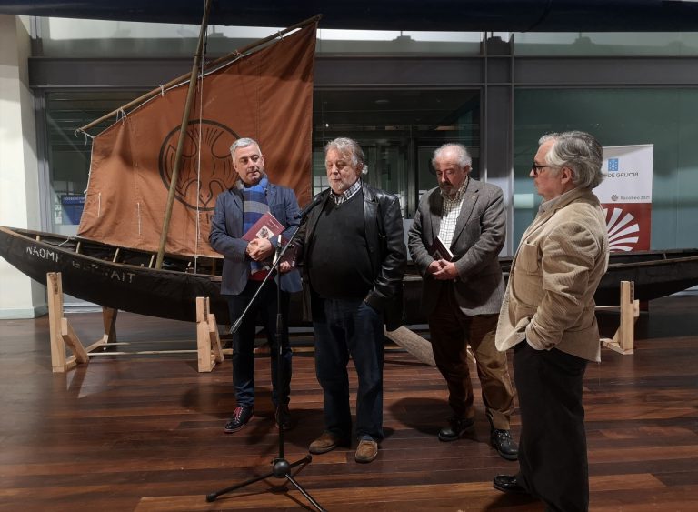 Alfredo Conde novela en ‘Homes de ferro’ la aventura del ‘Naomh Gobnait’,  la barca que hizo el Camino desde Dublín