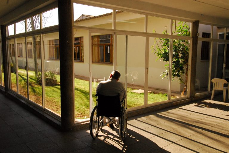 Satse denuncia «exceso de trabajo» de las enfermeras de la residencia de mayores de Campolongo de la Xunta