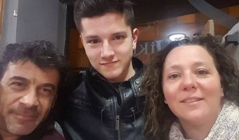 Un joven de 20 años intenta salvar la vida en Vigo tras ser desahuciado por el hospital de Valladolid