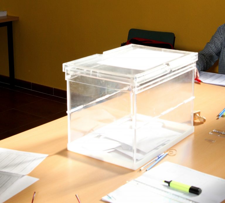 La maquinaria para las elecciones gallegas de 2020 se activa: los contratos para organizarlas, a concurso por 3 millones