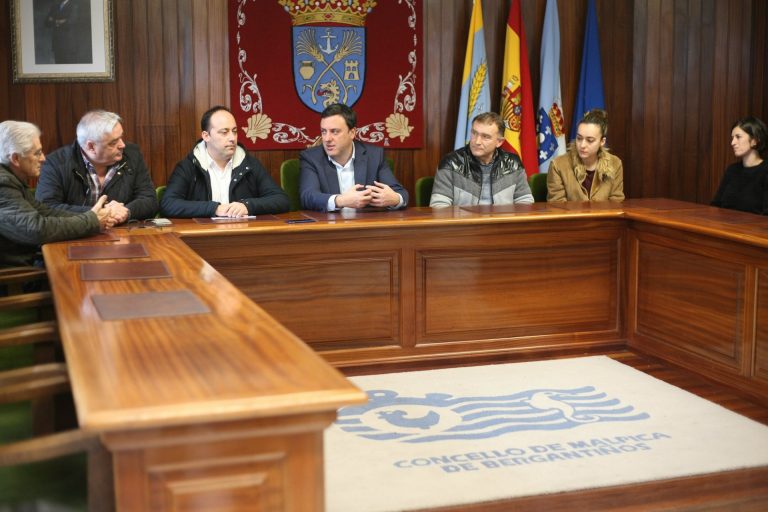 La Diputación de A Coruña creará un grupo de trabajo para estudiar mejoras en infraestructuras de Malpica