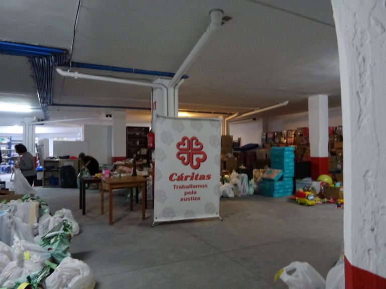 Cáritas Coruña entrega 677 bolsas de juguetes a familias y entidades en su campaña de Reyes