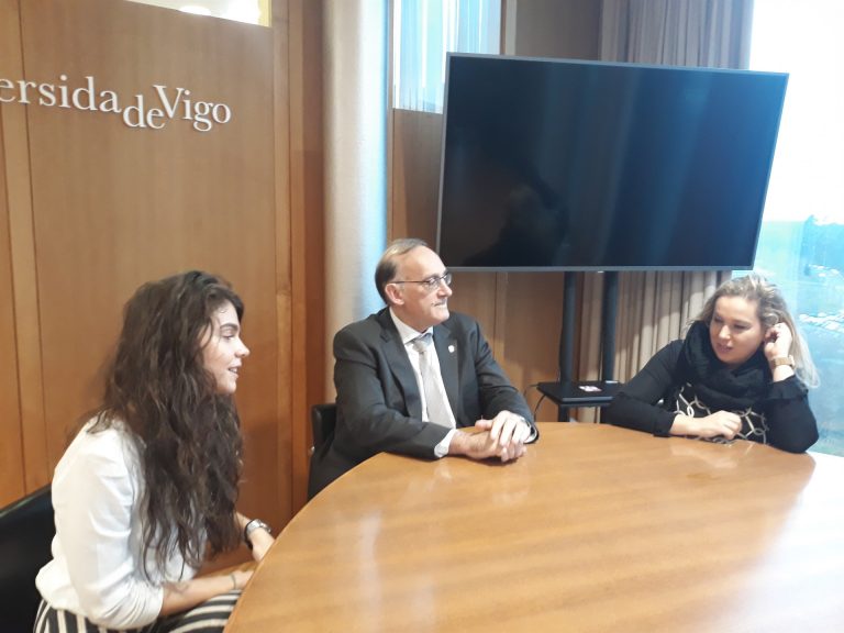 La Universidade de Vigo impulsa su asociación de debate para reforzar la capacidad de oratoria de su alumnado