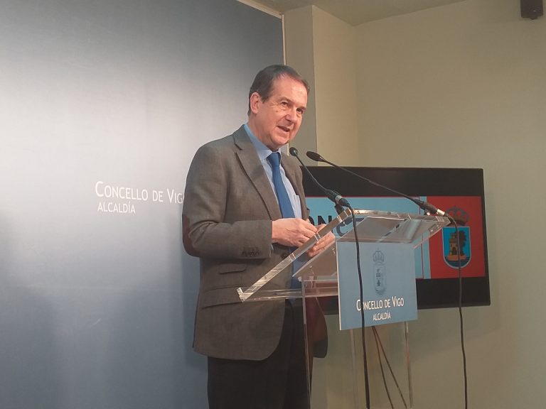 Abel Caballero denuncia la «instrucción política» de Feijóo para impedir la ampliación del Ifevi