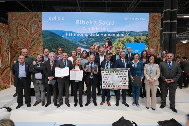 Xunta entrega al Ministerio la documentación de la candidatura de la Ribeira Sacra a Patrimonio de la Humanidad