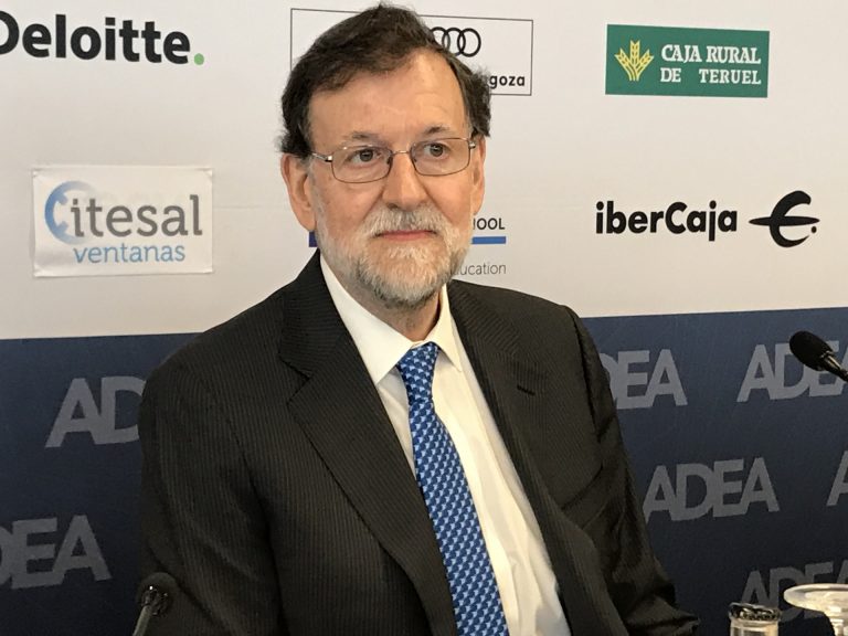 Rajoy tira de ironía sobre su posible candidatura a la RFEF: «Lo trataré con detalle en mi próximo libro»