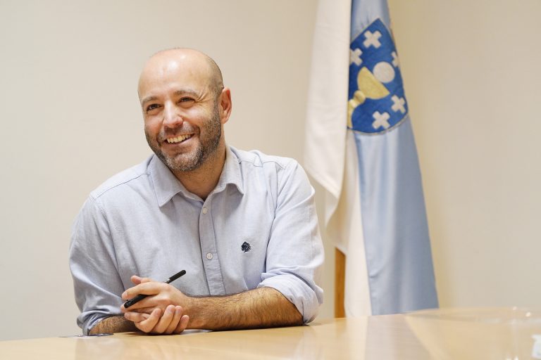 Luís Villares (En Marea) descarta acuerdos preelectorales con Podemos Galicia y apuesta por «cooperar» tras los comicios