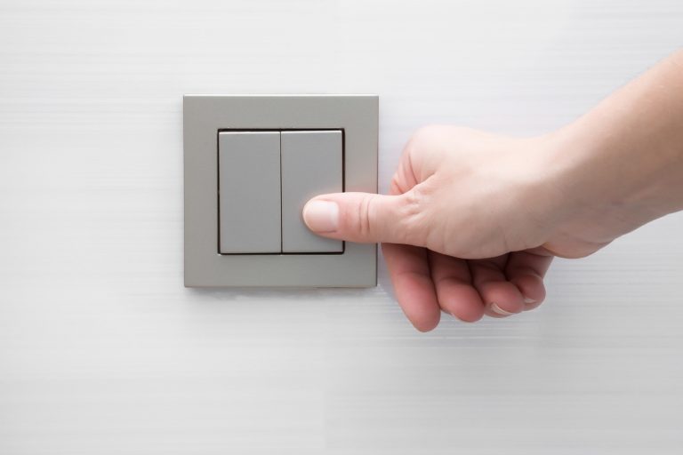 Casi 4.000 gallegos se beneficiaron del ‘bono eléctrico’ de la Xunta en 2019, un 63,5% más que el año anterior