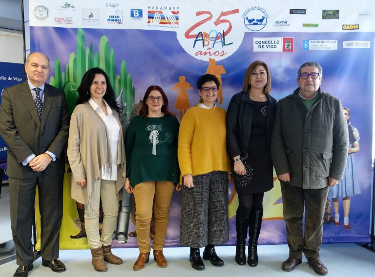 La asociación viguesa Aboal lleva a escena ‘El Mago de Oz’ para recaudar fondos para Harembee y Banco de Alimentos