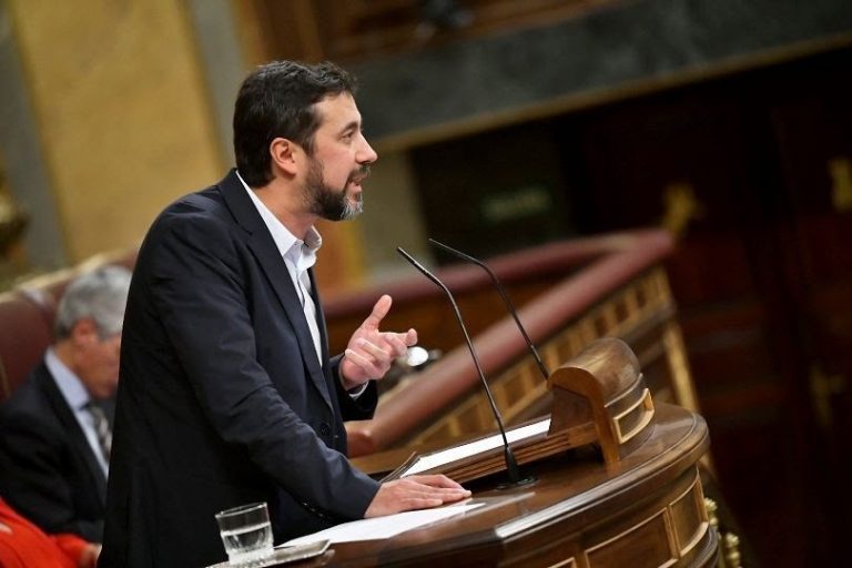 Galicia en Común apuesta por «el diálogo» en el conflicto de la liquidación del IVA, del que culpa al PP