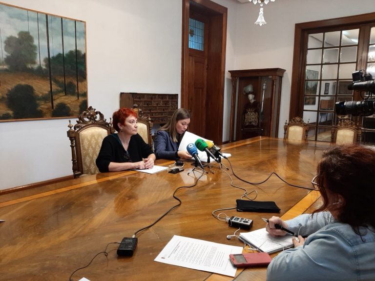 La Diputación de Lugo rescinde el contrato con la empresa de limpieza y contratará otra que subrogue a los 26 empleados