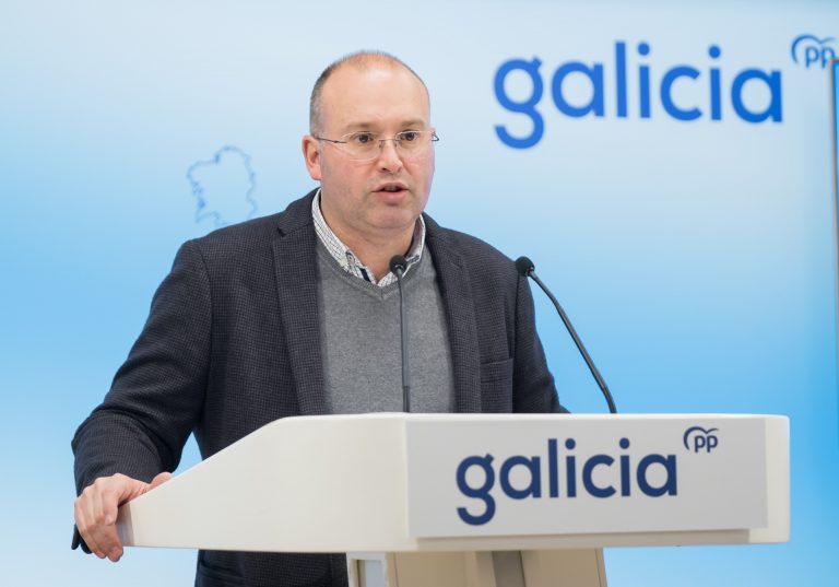 Tellado (PPdeG) afirma que Gonzalo Caballero sería «un peligro para la salud» de los gallegos si llega a gobernar