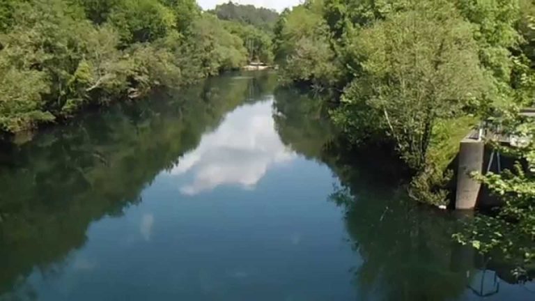 Localizan flotando en el río Lérez el cuerpo de una mujer desaparecida desde el miércoles