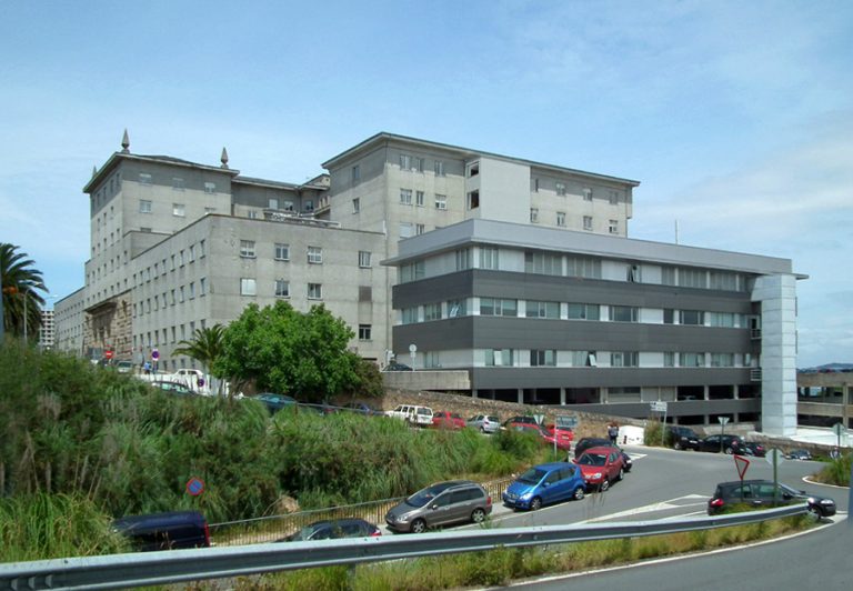 Marea Atlántica pide a la Xunta «hechos» sobre el hospital y el BNG critica su «falta de compromiso» con la sanidad