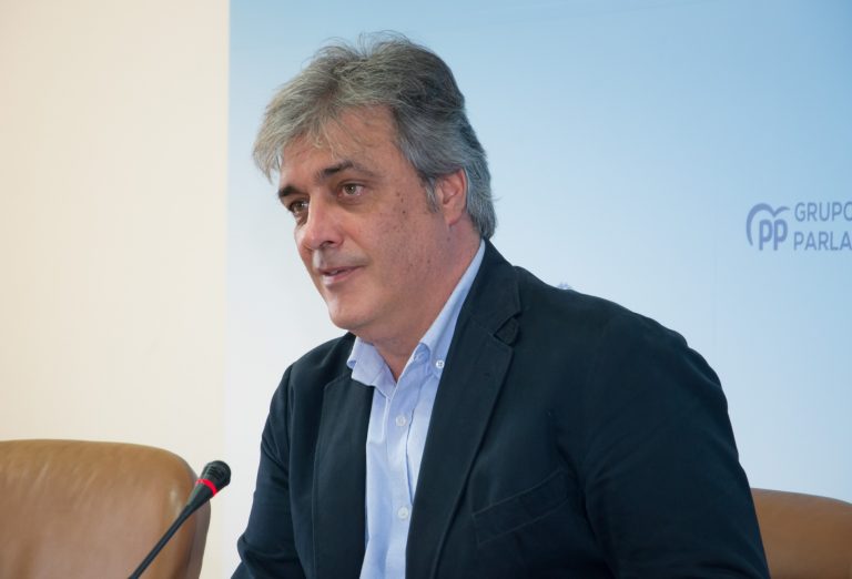 Pedro Puy asegura que el PP gallego «lleva muchos años agrupando» el voto de centro derecha en Galicia