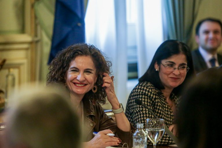 La FEMP plantea a Hacienda más vías para compensar el IVA de 2017 e insiste en poder invertir el superávit